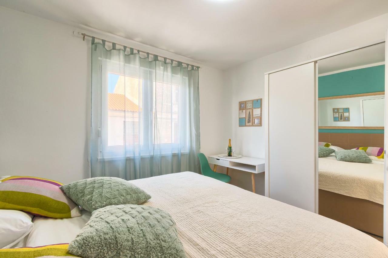 Apartment Sweetie Center Pula With Free Parking - Hedone Amphitheater Luaran gambar